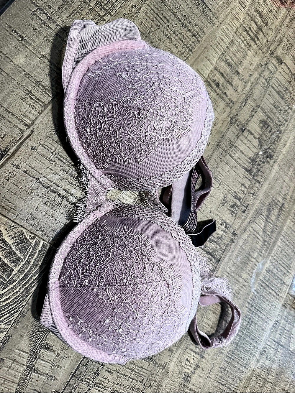 Victoria's Secret Very Sexy Rose Lace Push-Up Bra Pink 32C